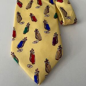 Alynn Golf Clubs Neckwear “Bags & Shoes” Tie 🏌️